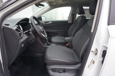 2026 Volkswagen Taos 1.5T SE Black