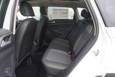 2026 Volkswagen Taos 1.5T SE Black