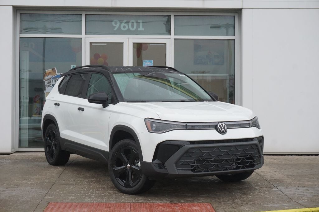 2026 Volkswagen Taos 1.5T SE Black