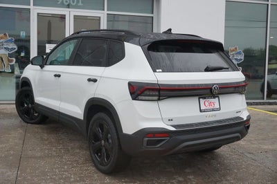 2026 Volkswagen Taos 1.5T SE Black