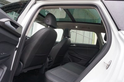 2025 Volkswagen Taos 1.5T SE Black