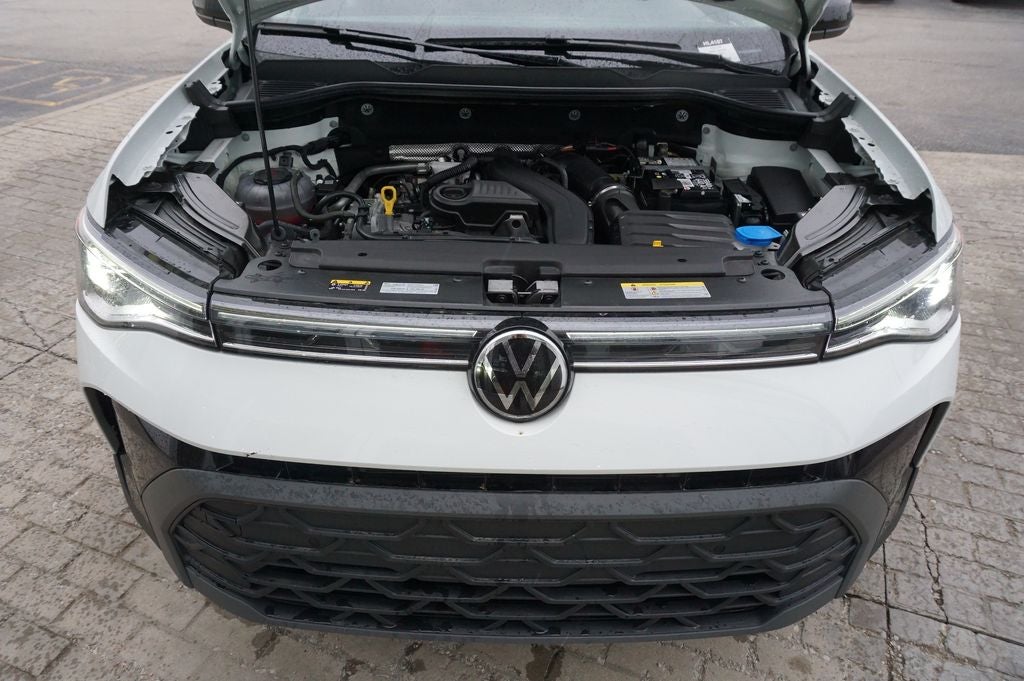 2025 Volkswagen Taos 1.5T SE Black