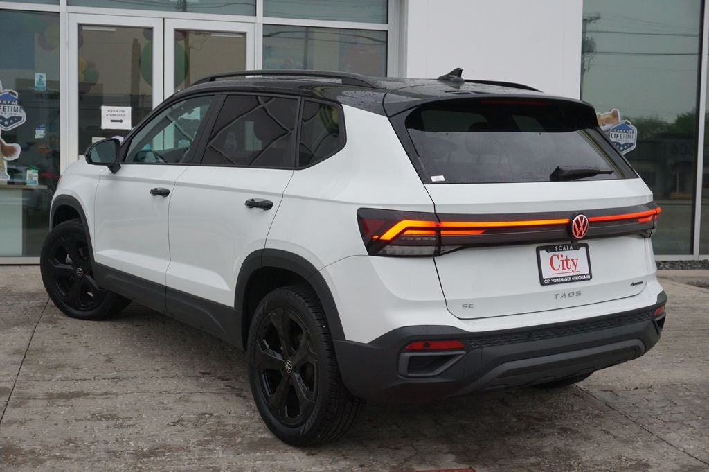 2025 Volkswagen Taos 1.5T SE Black