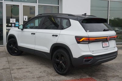 2025 Volkswagen Taos 1.5T SE Black