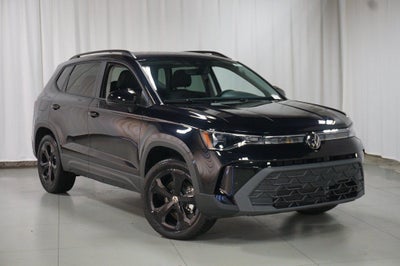 2026 Volkswagen Taos 1.5T SE Black