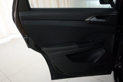 2026 Volkswagen Taos 1.5T SE Black