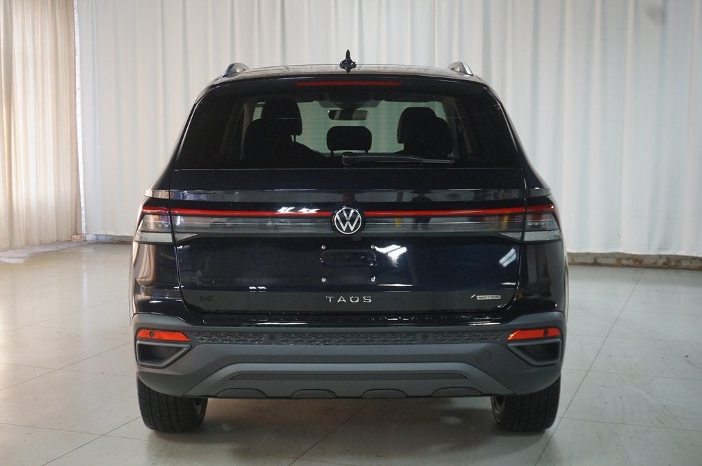 2026 Volkswagen Taos 1.5T SE Black