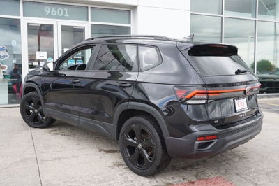 2025 Volkswagen Taos 1.5T SE Black