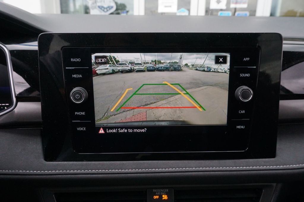 2025 Volkswagen Taos 1.5T SE Black