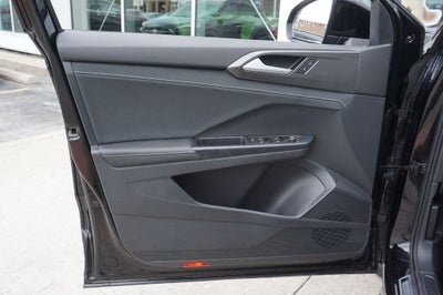 2025 Volkswagen Taos 1.5T SE Black