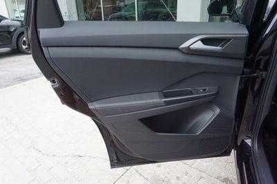 2025 Volkswagen Taos 1.5T SE Black