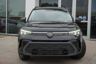 2027 Volkswagen Taos 1.5T SE Black