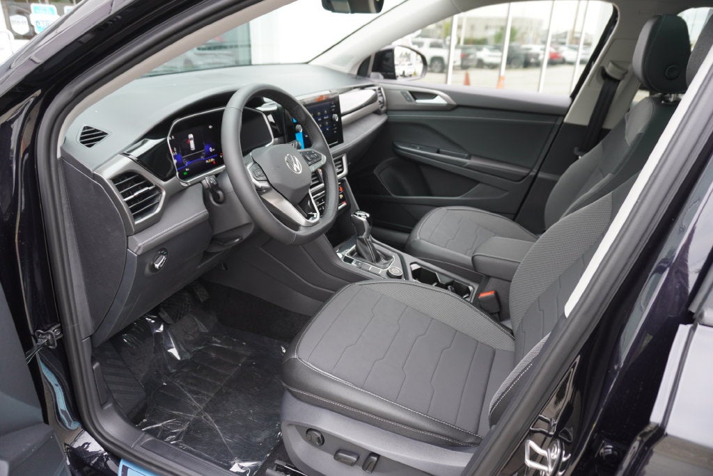 2027 Volkswagen Taos 1.5T SE Black