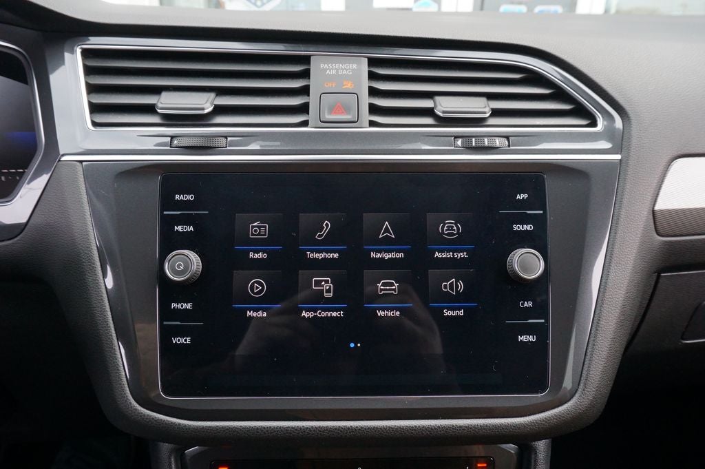 2023 Volkswagen Tiguan 2.0T SE
