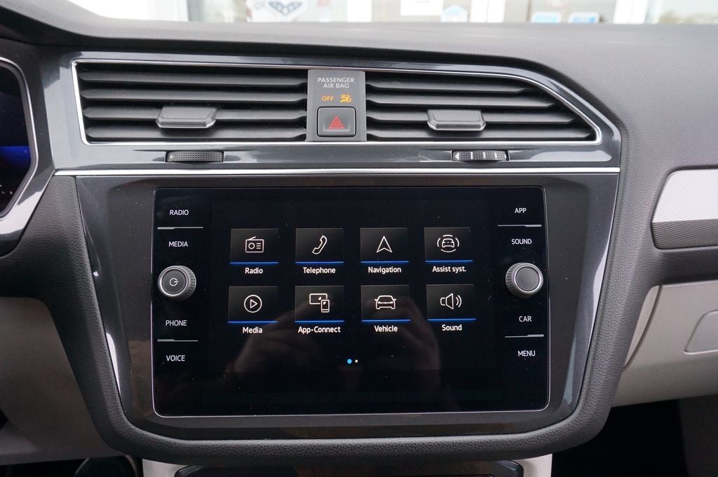 2023 Volkswagen Tiguan 2.0T SE