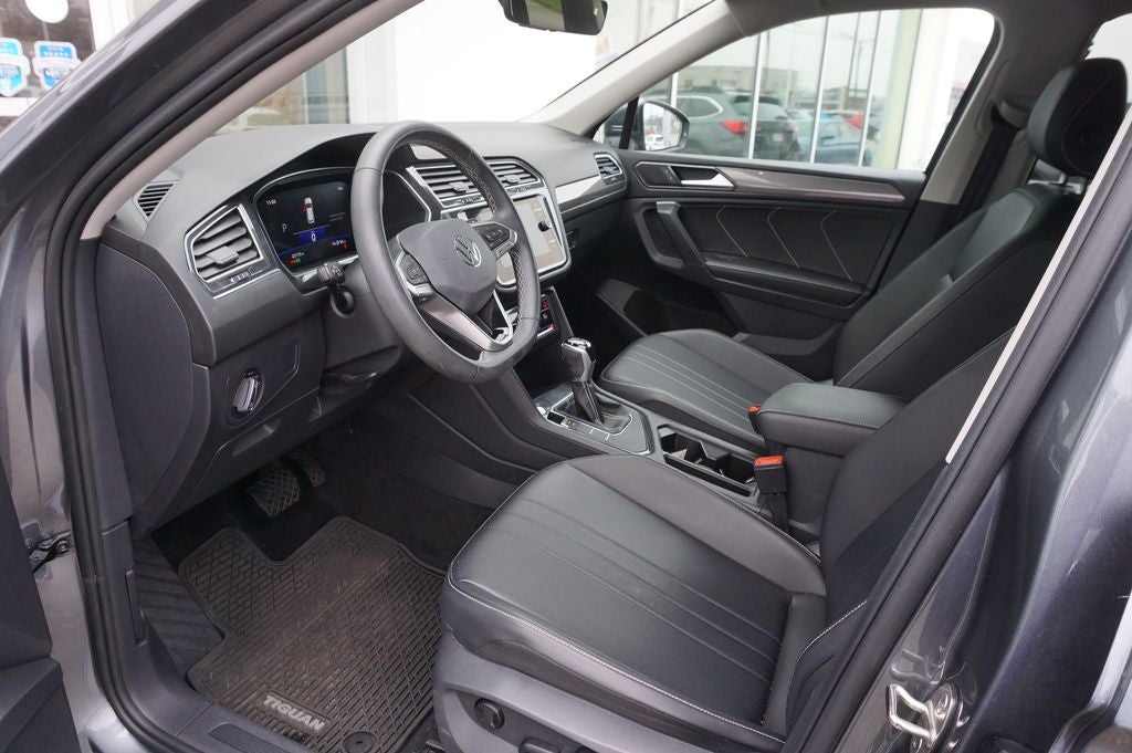 2023 Volkswagen Tiguan 2.0T SE