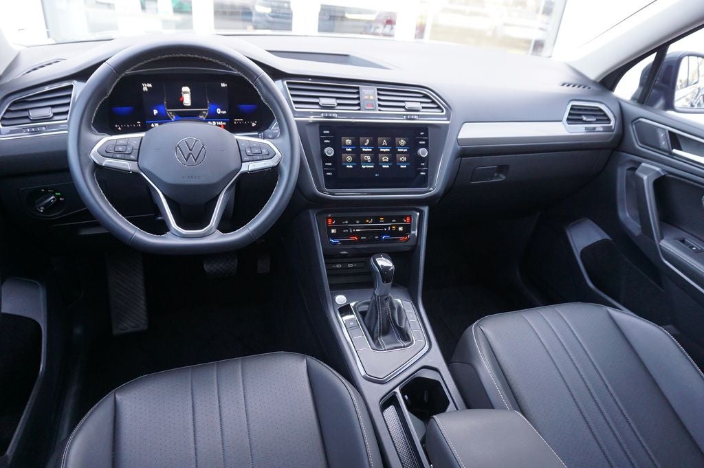 2023 Volkswagen Tiguan 2.0T SE