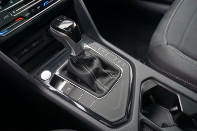 2025 Volkswagen Taos 1.5T SE Black