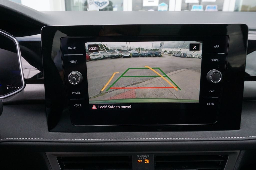 2025 Volkswagen Taos 1.5T SE Black