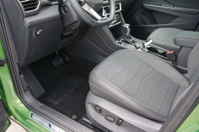 2025 Volkswagen Taos 1.5T SE Black