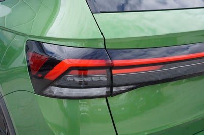 2025 Volkswagen Taos 1.5T SE Black