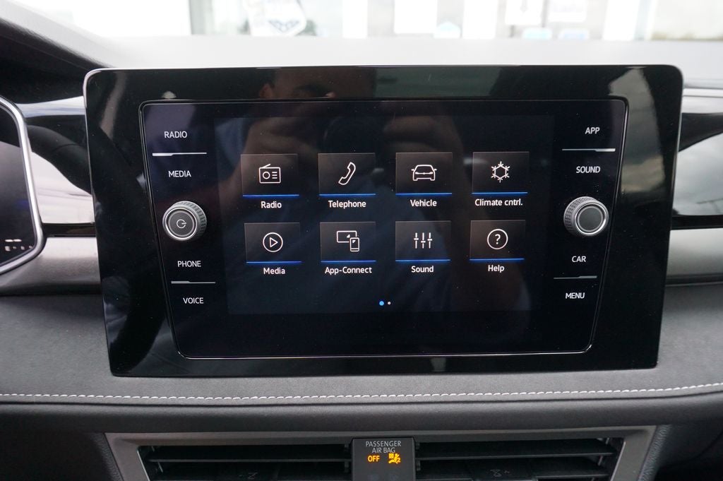 2025 Volkswagen Taos 1.5T SE Black