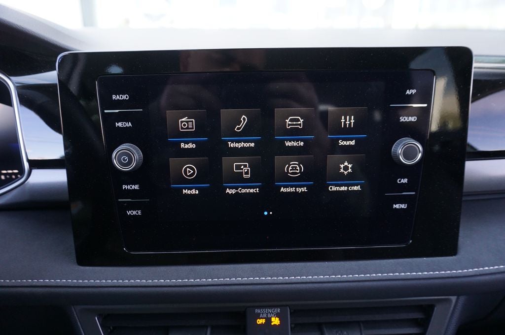 2025 Volkswagen Taos 1.5T SE Black
