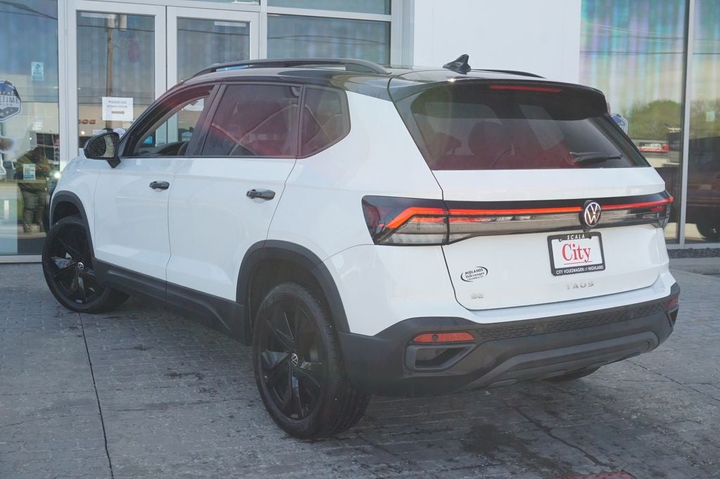 2025 Volkswagen Taos 1.5T SE Black