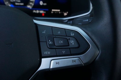 2025 Volkswagen Taos 1.5T SE Black