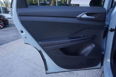 2025 Volkswagen Taos 1.5T SE Black