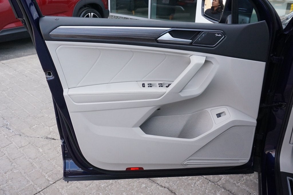 2023 Volkswagen Tiguan 2.0T SEL R-Line