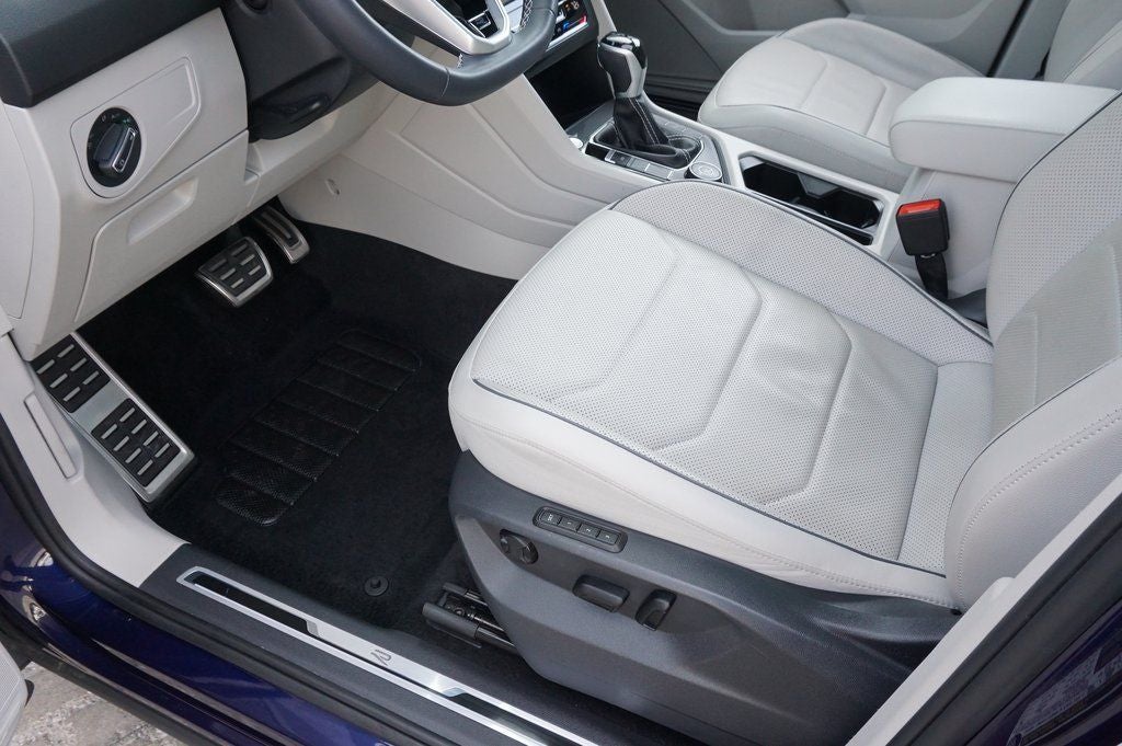 2023 Volkswagen Tiguan 2.0T SEL R-Line