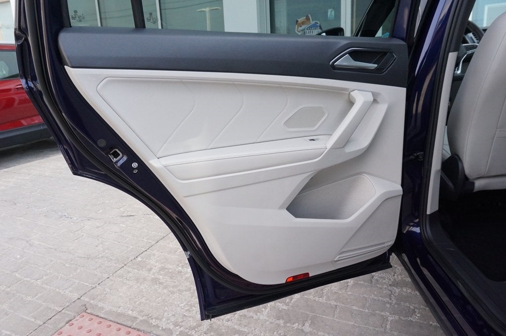 2023 Volkswagen Tiguan 2.0T SEL R-Line