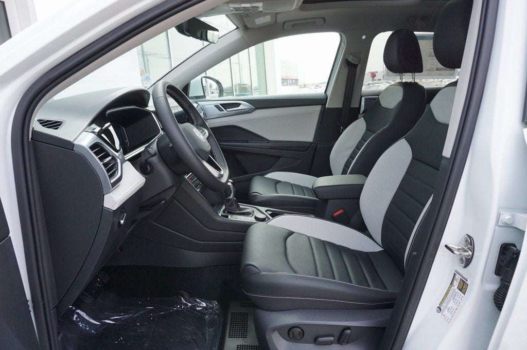 2026 Volkswagen Taos 1.5T SEL