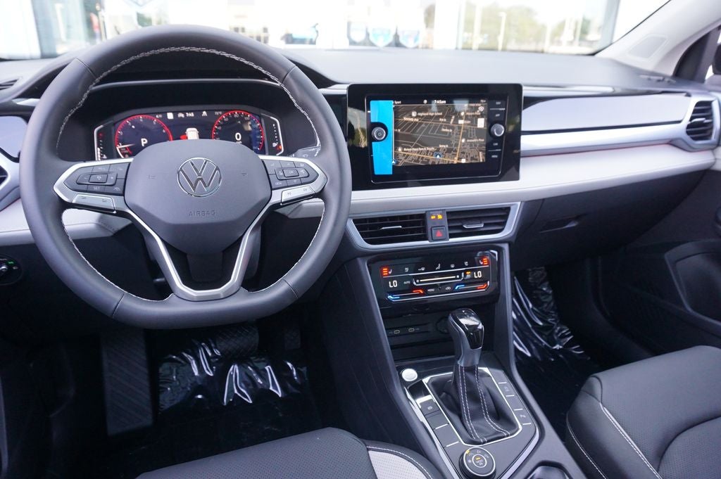 2026 Volkswagen Taos 1.5T SEL