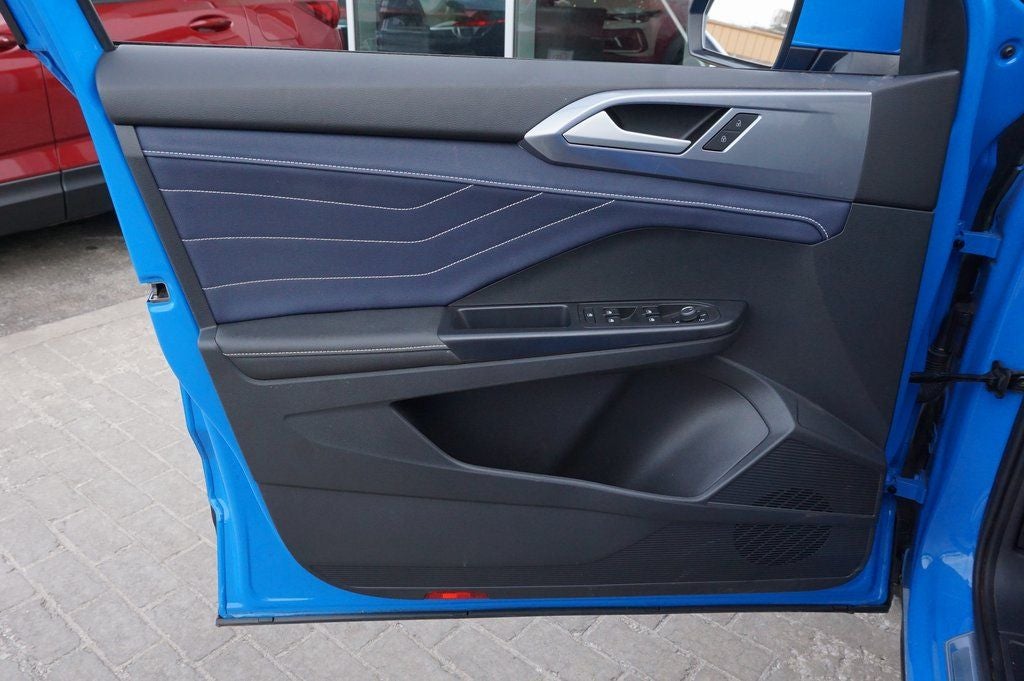 2025 Volkswagen Taos 1.5T SEL