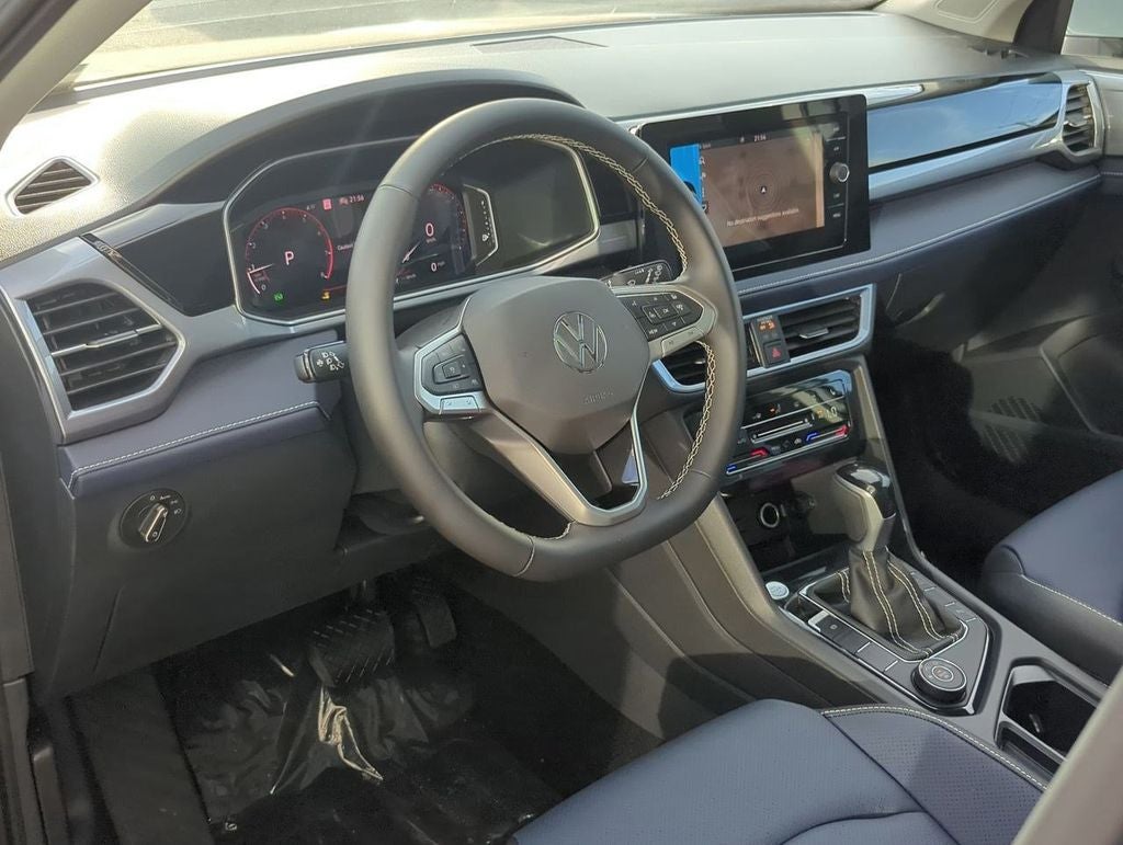 2025 Volkswagen Taos 1.5T SEL