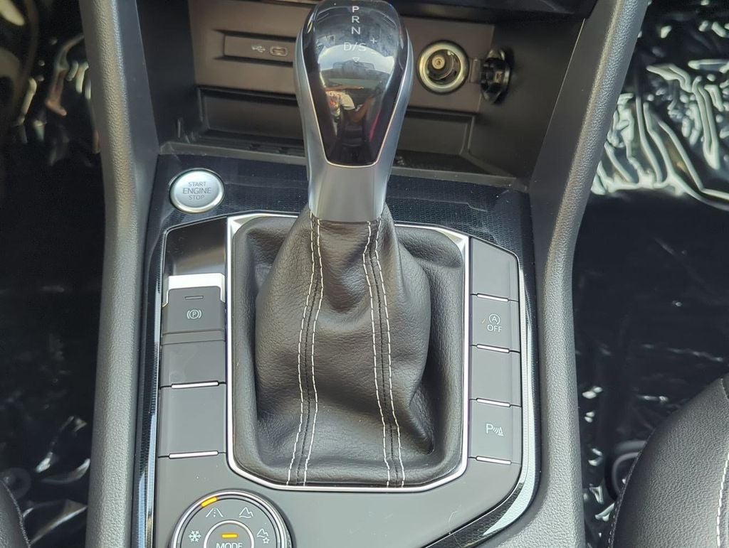 2025 Volkswagen Taos 1.5T SEL