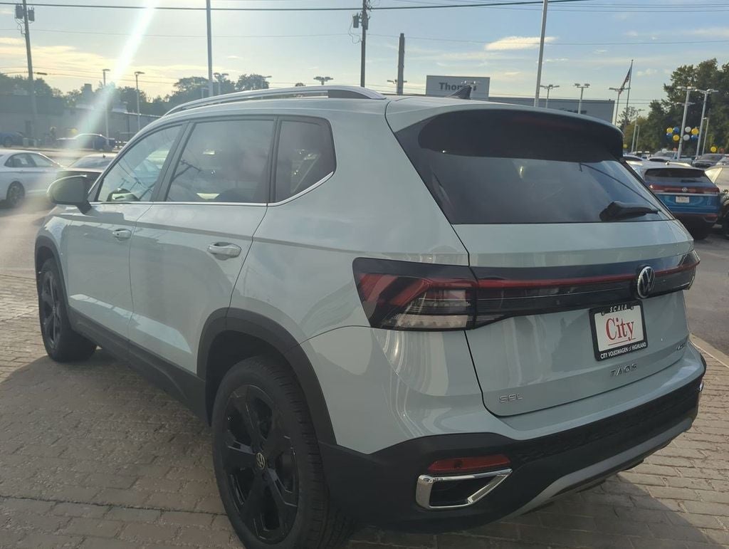 2025 Volkswagen Taos 1.5T SEL
