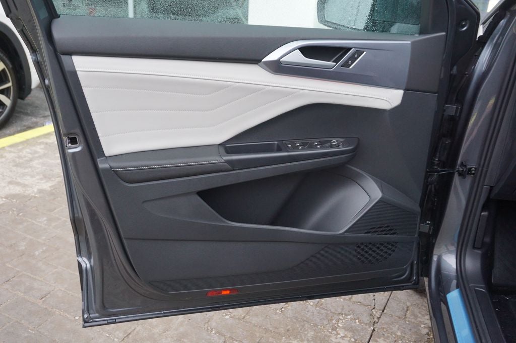 2026 Volkswagen Taos 1.5T SEL