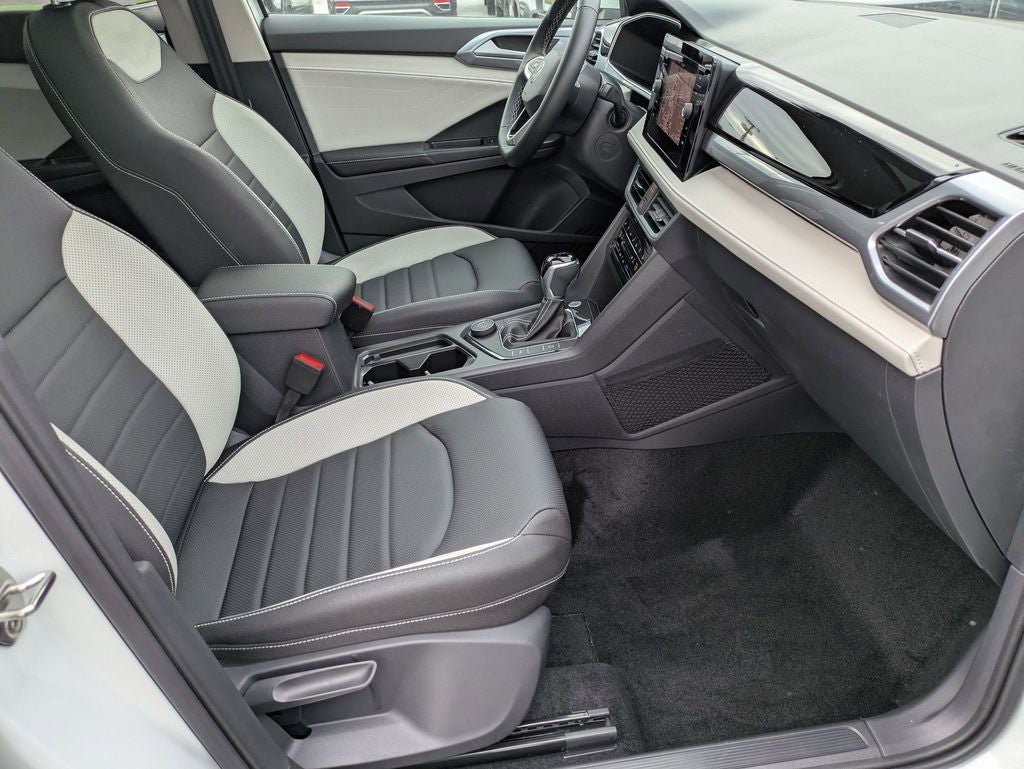 2025 Volkswagen Taos 1.5T SEL