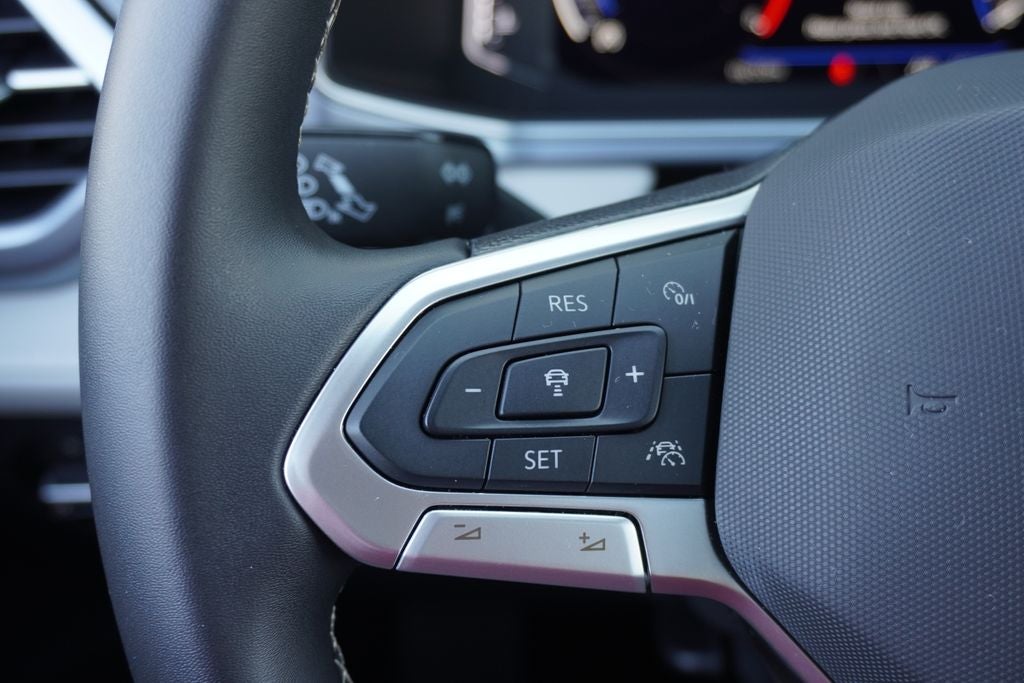 2025 Volkswagen Taos 1.5T SEL