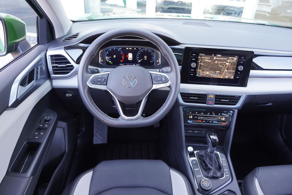 2025 Volkswagen Taos 1.5T SEL