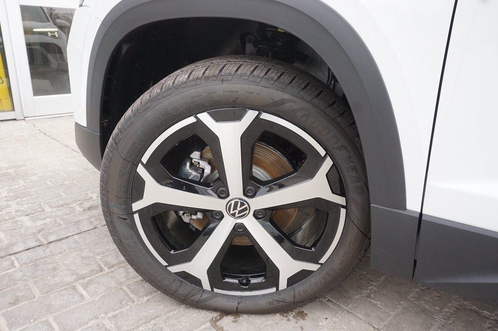 2026 Volkswagen Taos 1.5T SEL