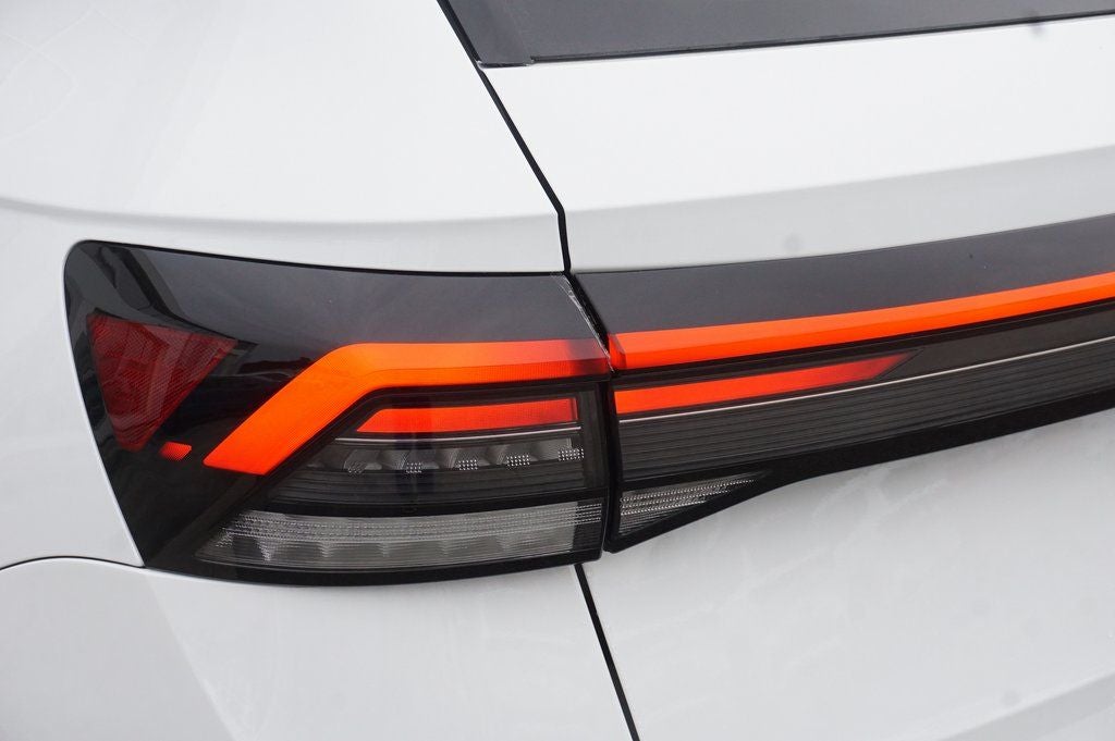 2026 Volkswagen Taos 1.5T SEL