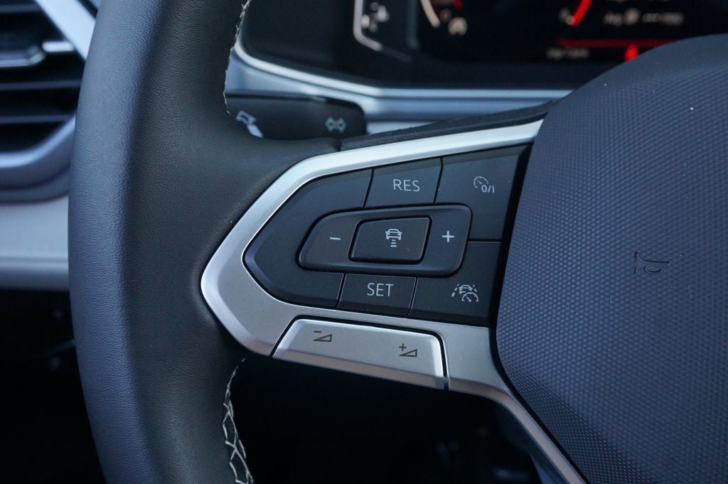 2026 Volkswagen Taos 1.5T SEL