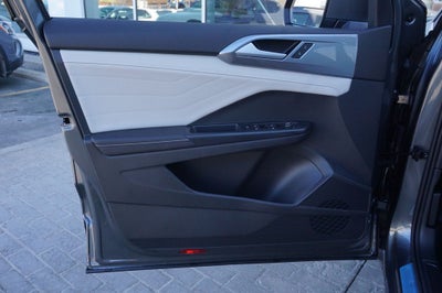 2026 Volkswagen Taos 1.5T SEL