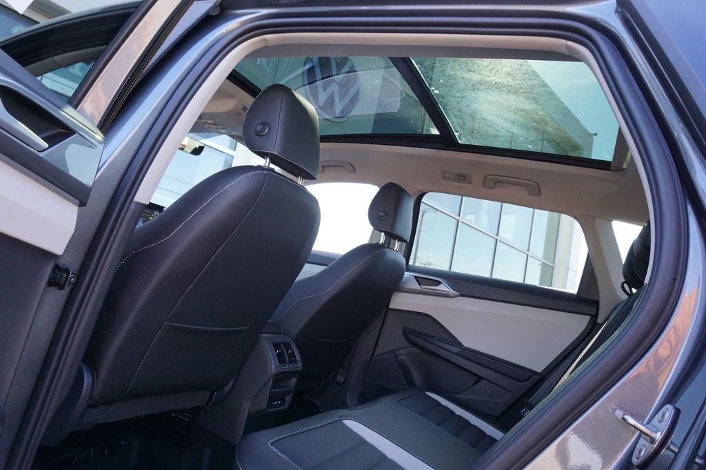 2026 Volkswagen Taos 1.5T SEL