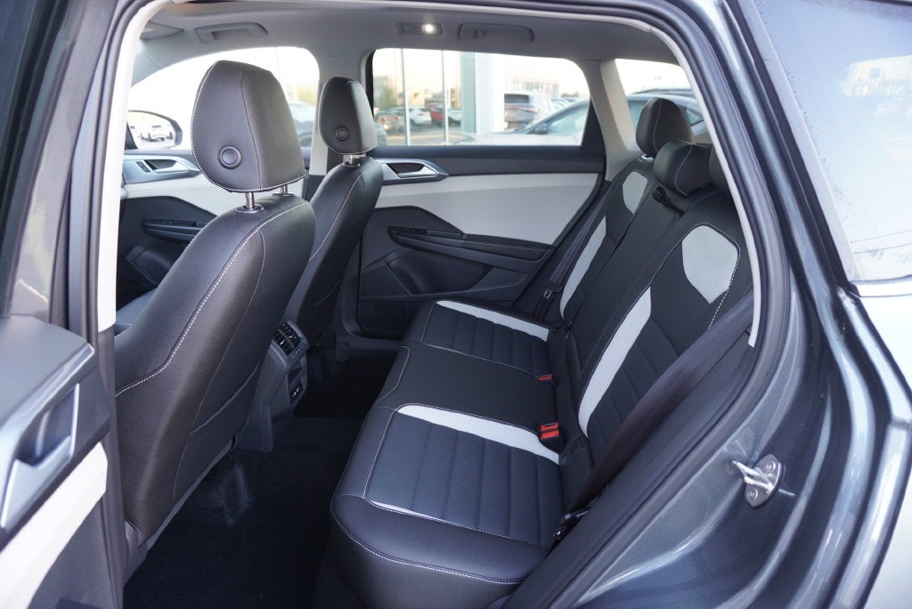 2026 Volkswagen Taos 1.5T SEL
