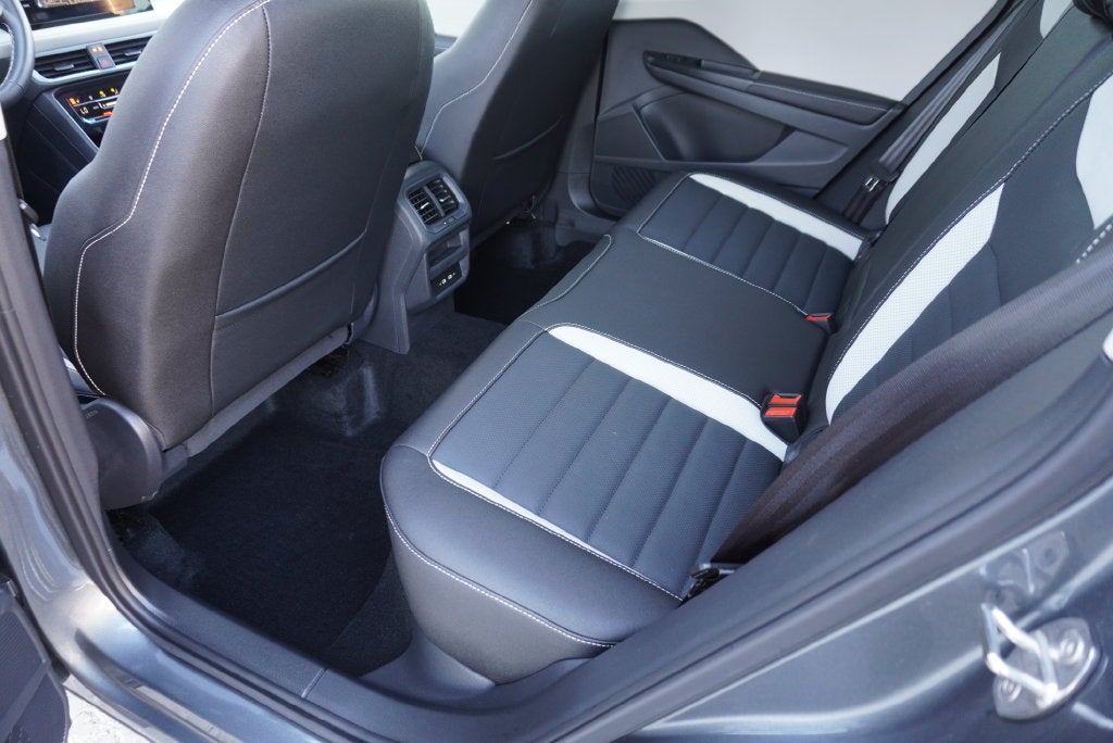 2026 Volkswagen Taos 1.5T SEL